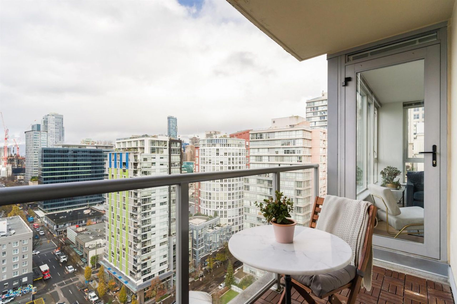 1001-richards-street-downtown-vw-vancouver-west-22 at 2301 - 1001 Richards Street, Downtown VW, Vancouver West