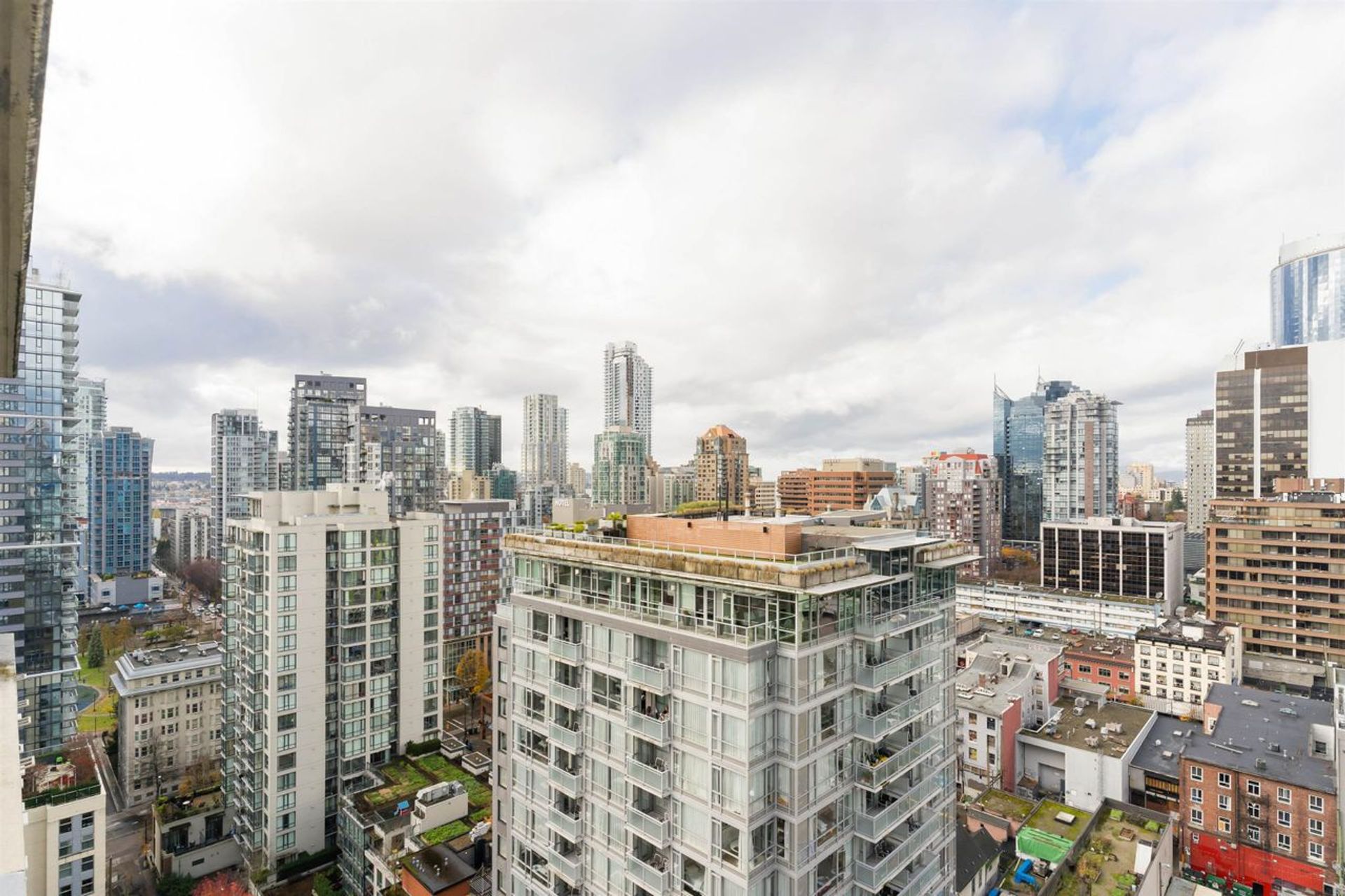 1001-richards-street-downtown-vw-vancouver-west-23 at 2301 - 1001 Richards Street, Downtown VW, Vancouver West