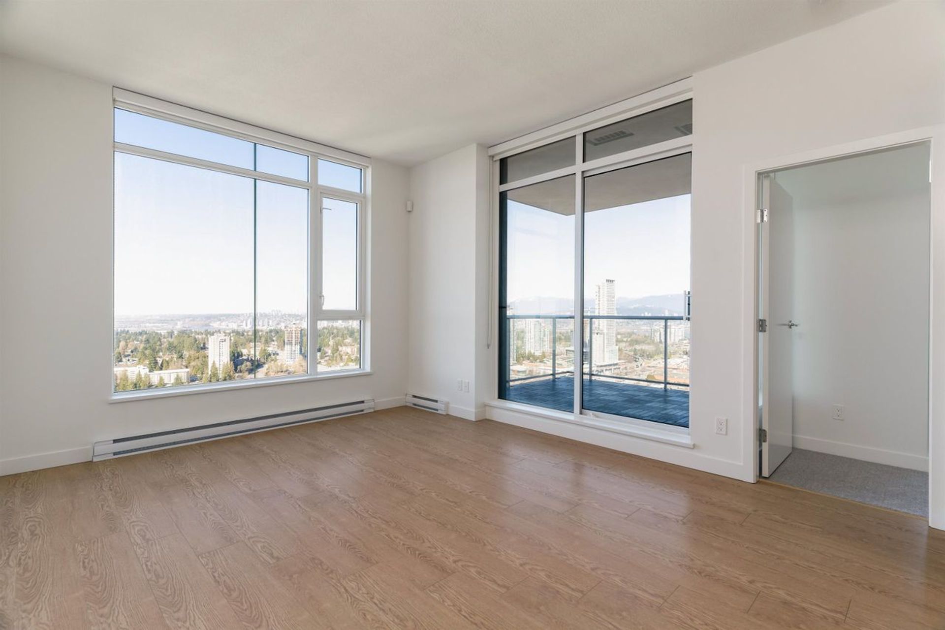 13696-100-avenue-whalley-north-surrey-07 at 4706 - 13696 100 Avenue, Whalley, North Surrey