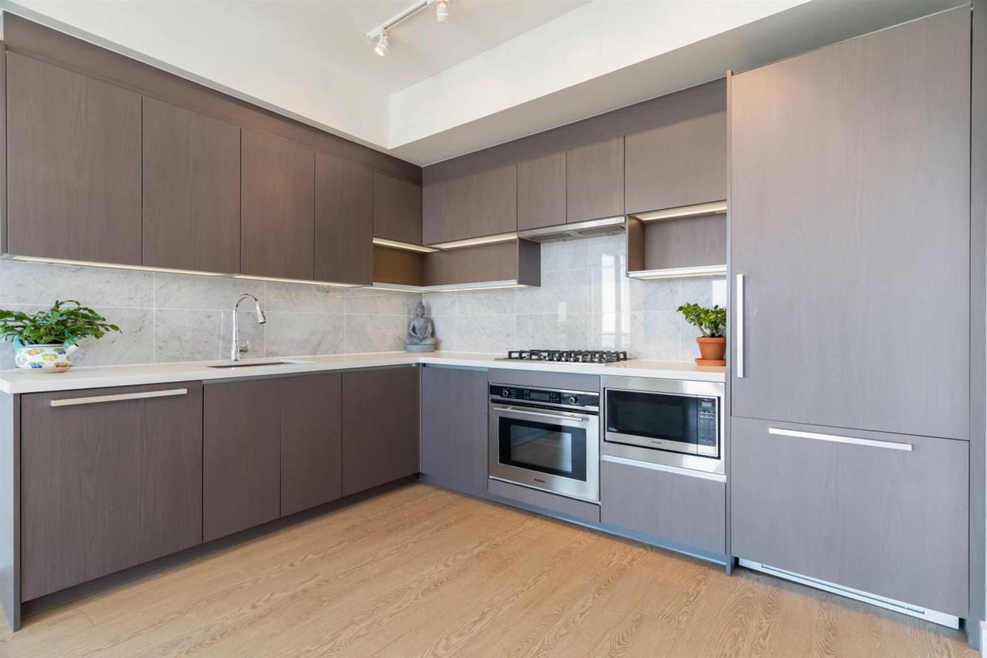 13696-100-avenue-whalley-north-surrey-11 at 4706 - 13696 100 Avenue, Whalley, North Surrey