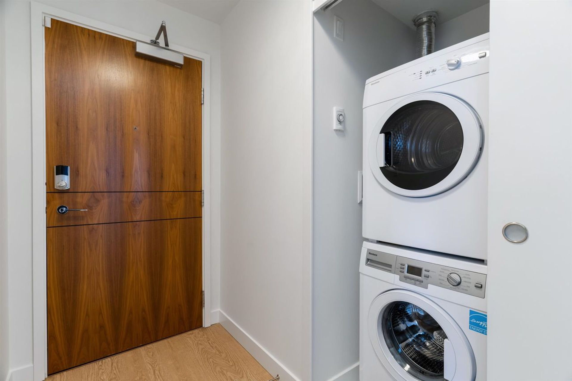 13696-100-avenue-whalley-north-surrey-17 at 4706 - 13696 100 Avenue, Whalley, North Surrey