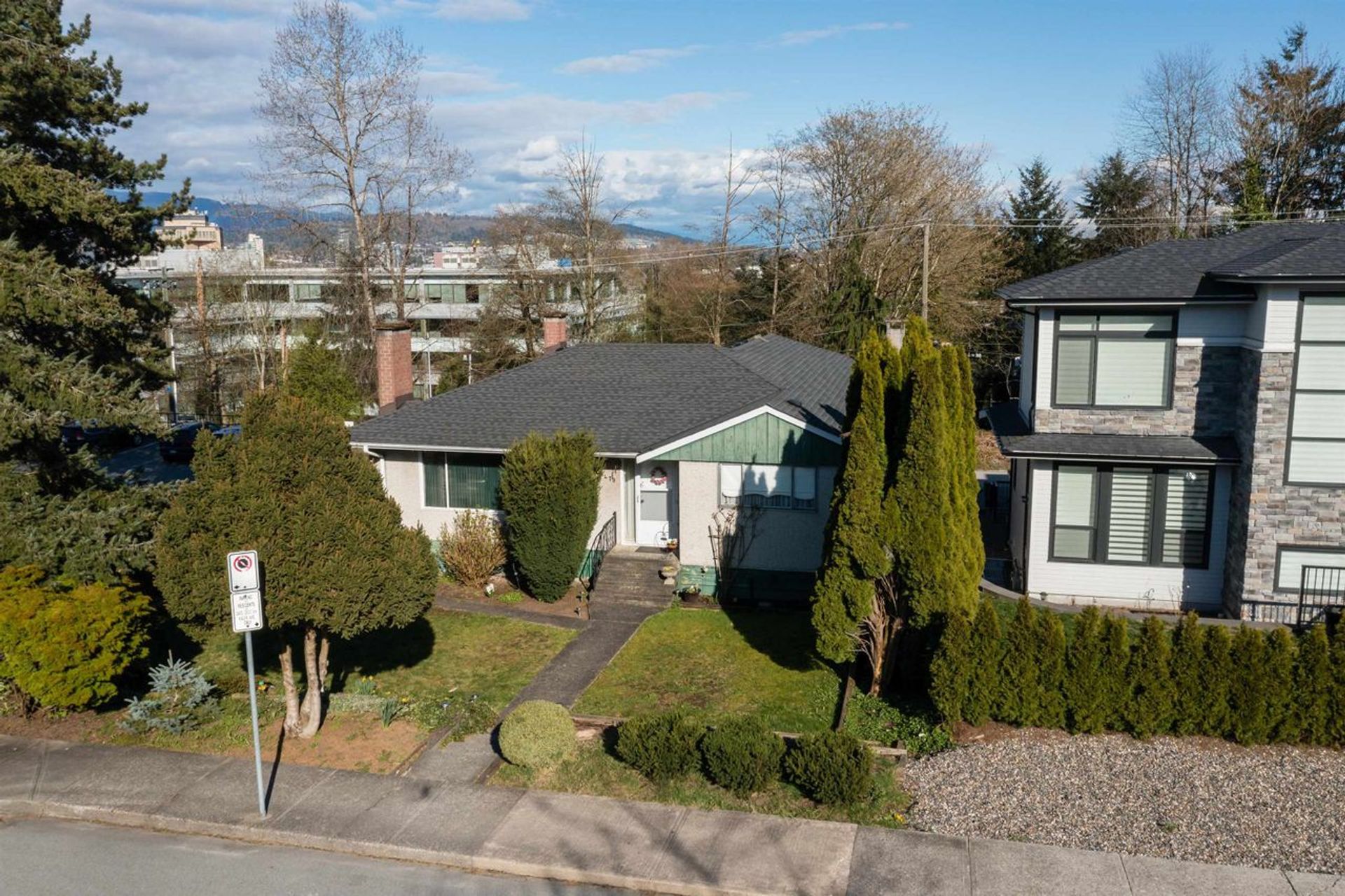 3470-kalyk-avenue-burnaby-hospital-burnaby-south-04 at 3470 Kalyk Avenue, Burnaby Hospital, Burnaby South