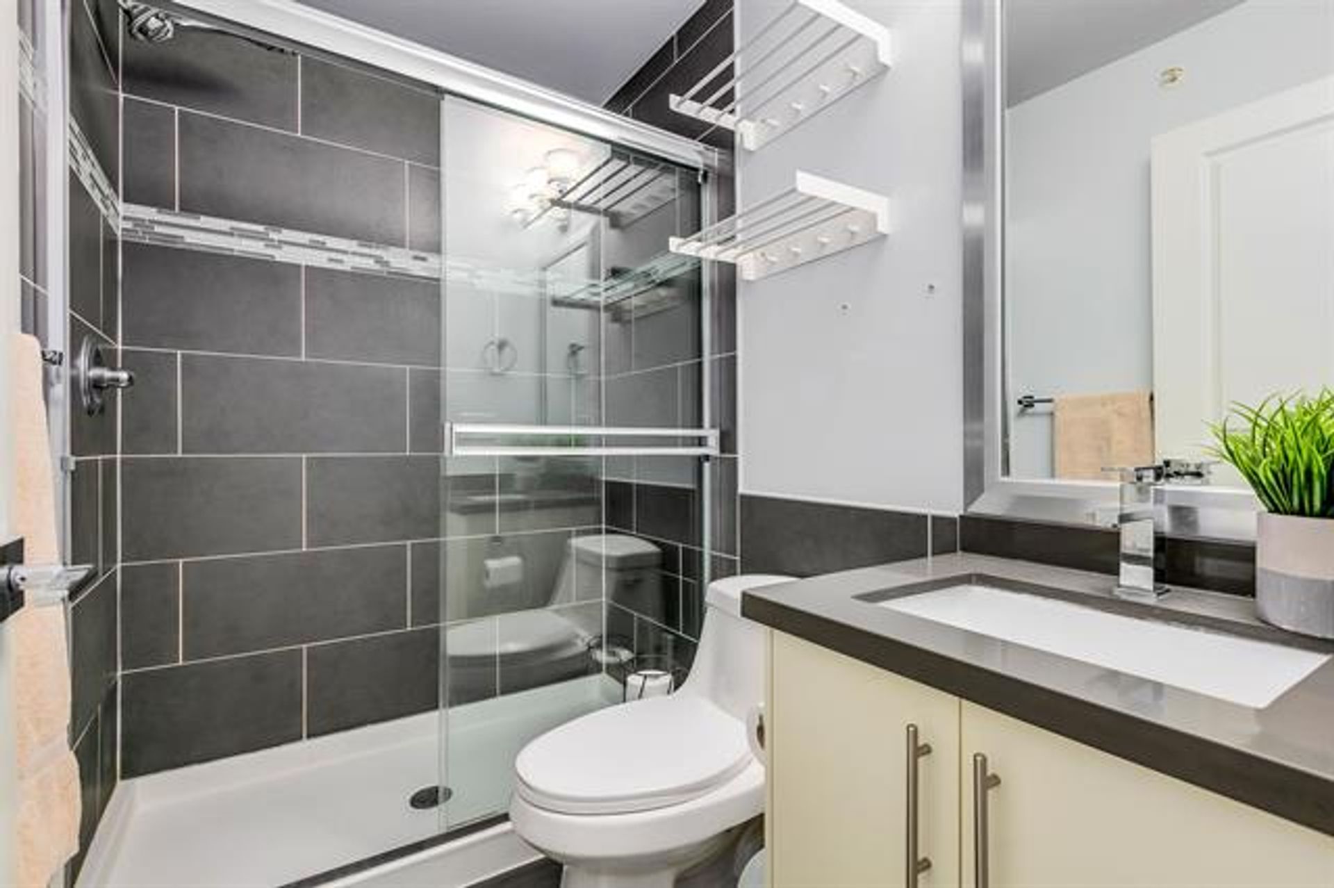 262708149-14 at 208 - 3488 Sefton Street, Glenwood PQ, Port Coquitlam