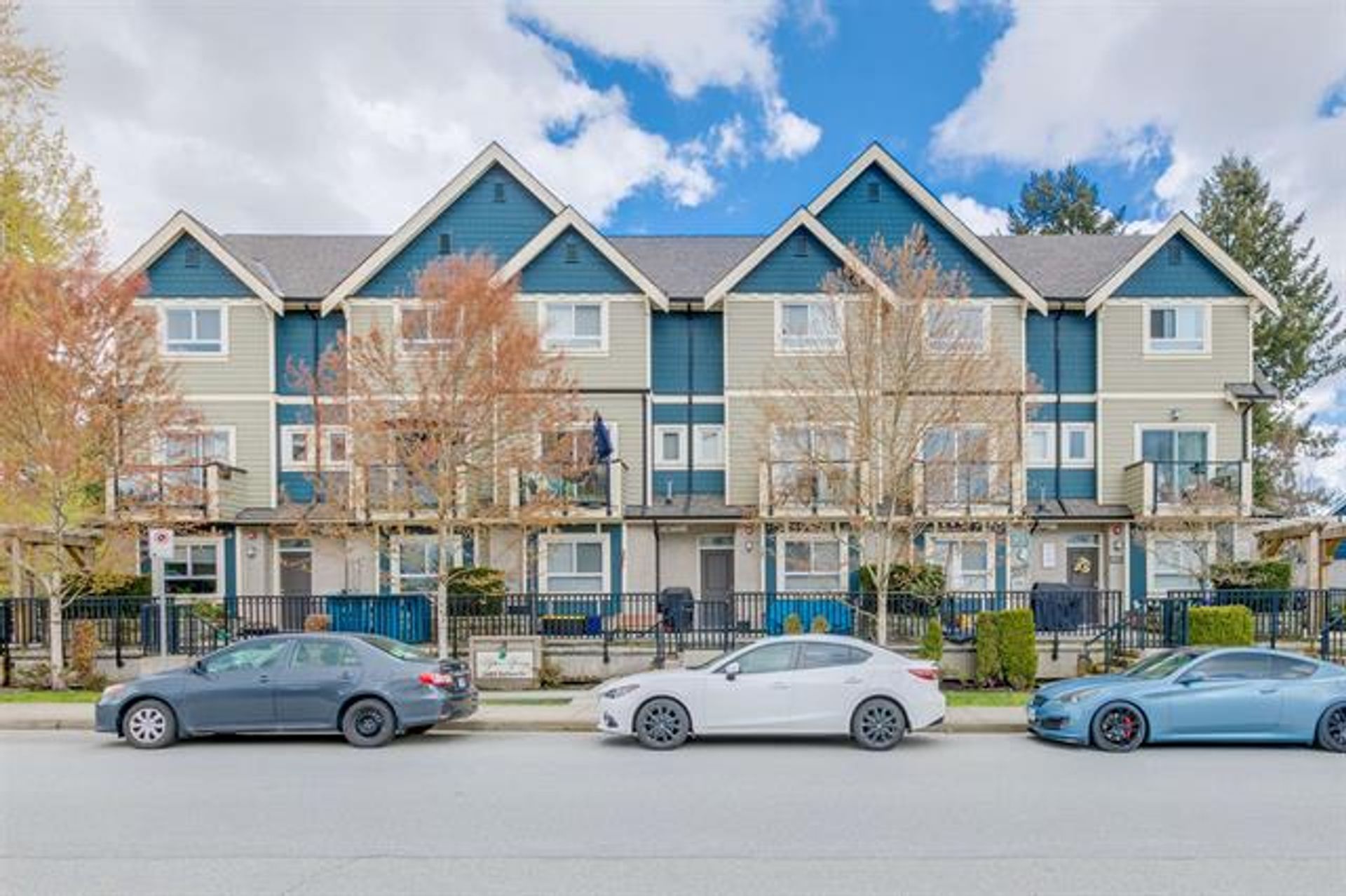 262708149-20 at 208 - 3488 Sefton Street, Glenwood PQ, Port Coquitlam