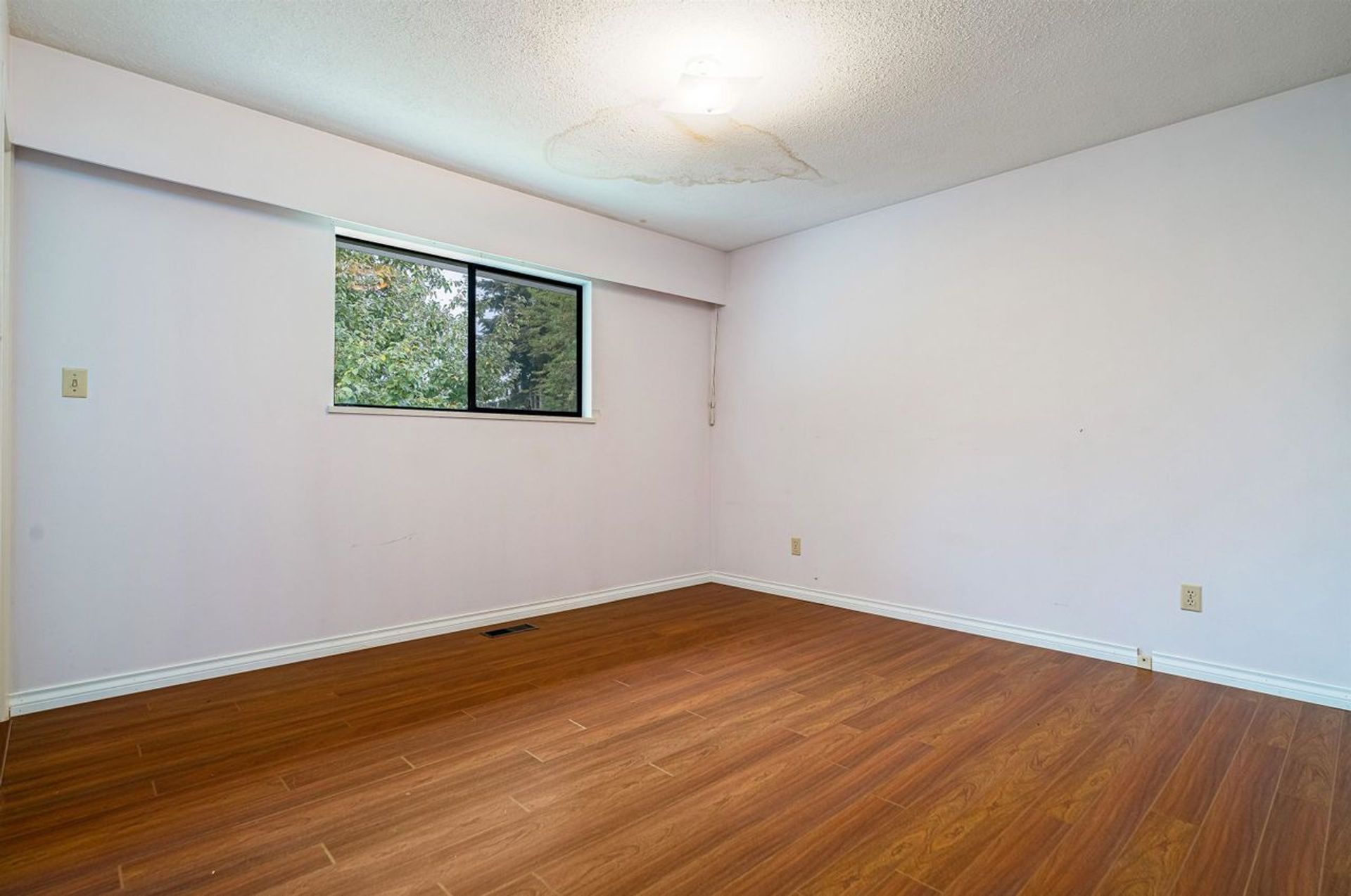 14631-107-avenue-guildford-north-surrey-19 at 14631 107 Avenue