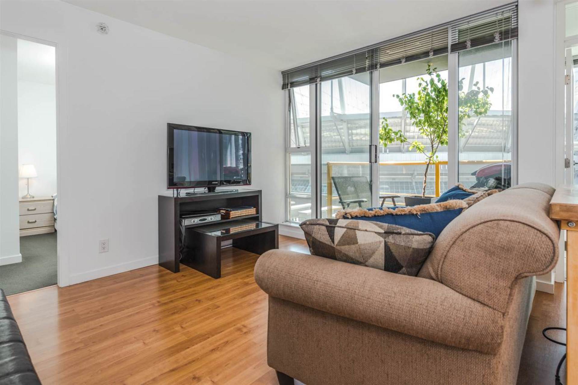 668-citadel-parade-downtown-vw-vancouver-west-03 at 701 - 668 Citadel Parade, Downtown VW, Vancouver West