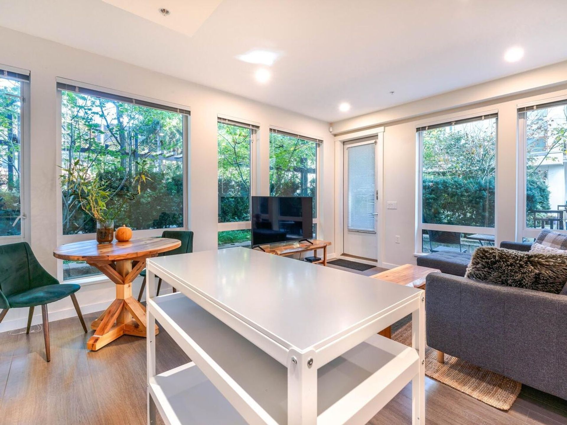 277-w-1st-street-lower-lonsdale-north-vancouver-06 at 113 - 277 W 1st Street, Lower Lonsdale, North Vancouver