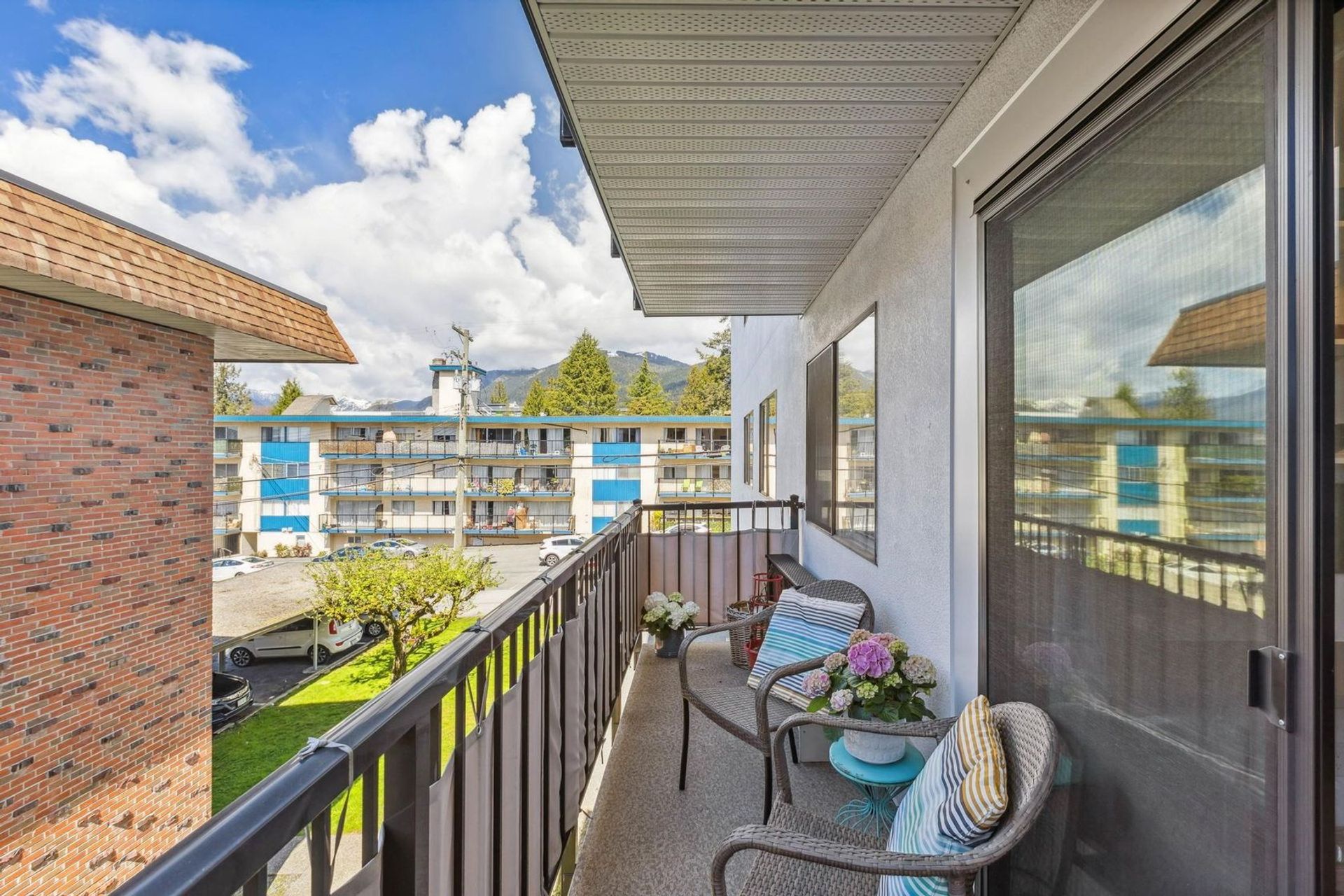 160-e-19th-street-central-lonsdale-north-vancouver-15 at 208 - 160 E 19th Street, Central Lonsdale, North Vancouver