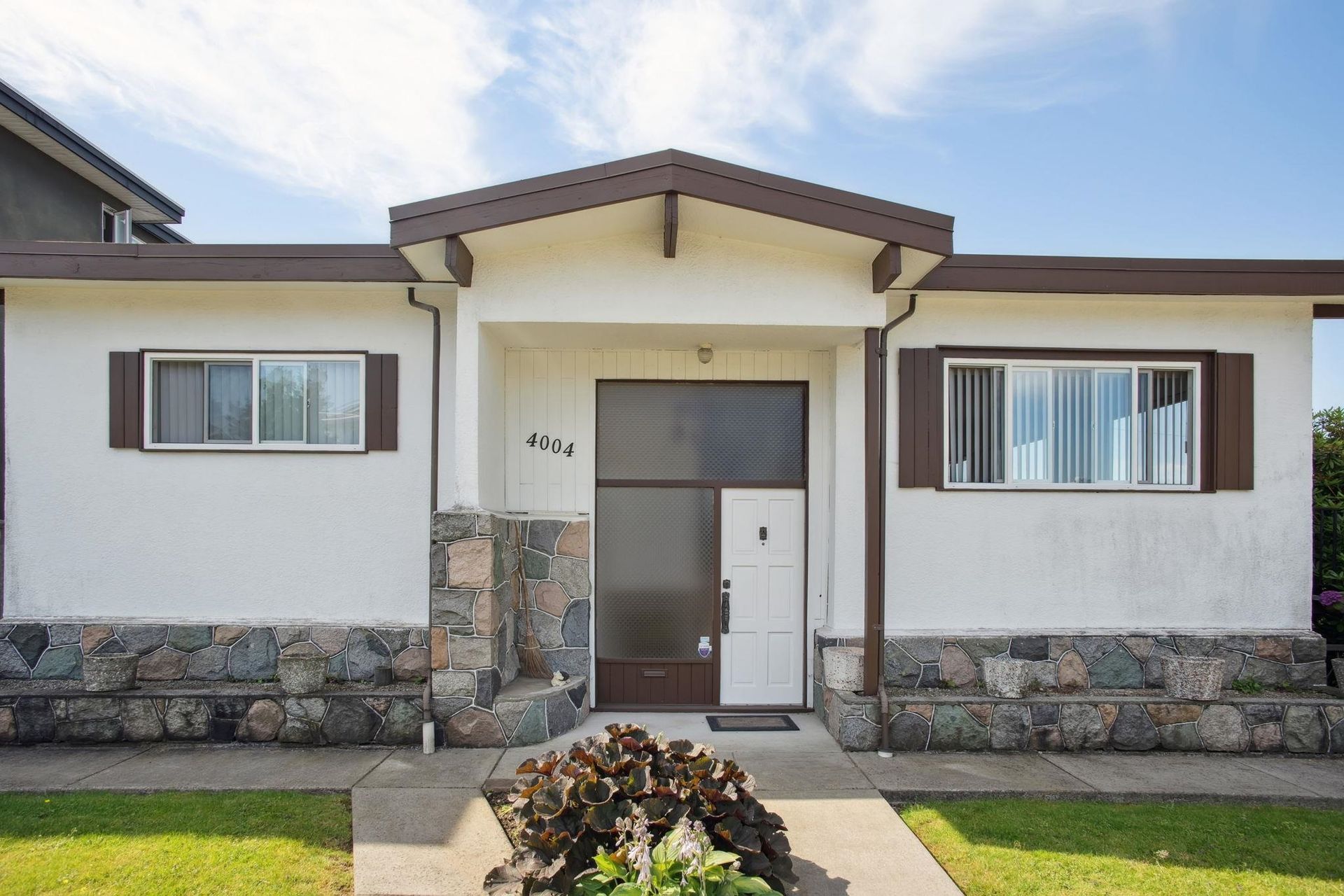 4004-parker-street-willingdon-heights-burnaby-north-03 at 4004 Parker Street, Willingdon Heights, Burnaby North