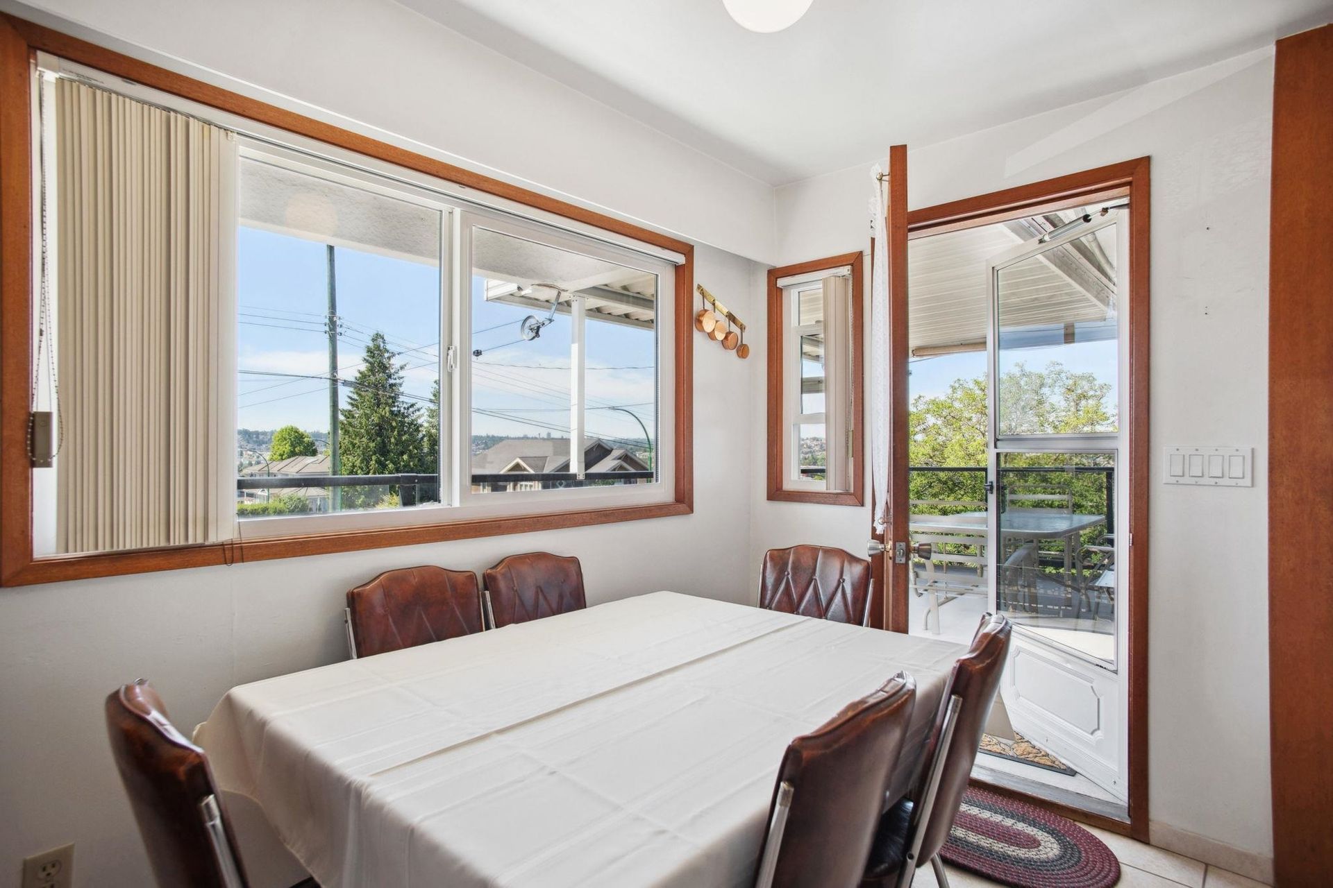 4004-parker-street-willingdon-heights-burnaby-north-06 at 4004 Parker Street, Willingdon Heights, Burnaby North