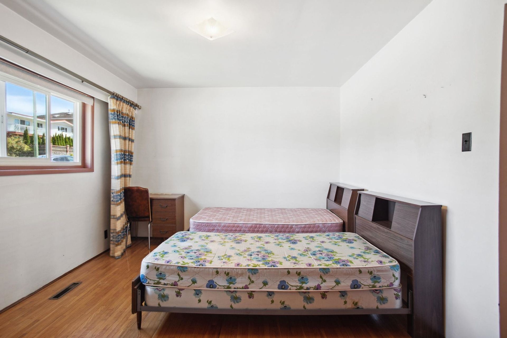 4004-parker-street-willingdon-heights-burnaby-north-11 at 4004 Parker Street, Willingdon Heights, Burnaby North