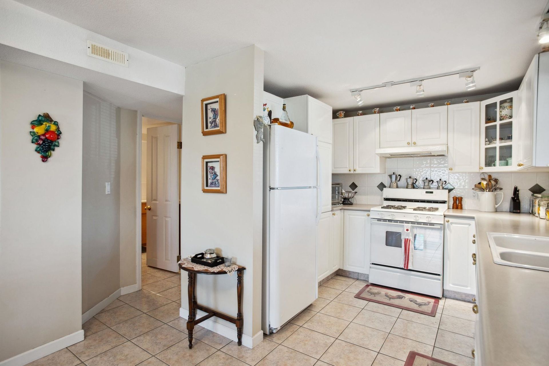 4004-parker-street-willingdon-heights-burnaby-north-21 at 4004 Parker Street, Willingdon Heights, Burnaby North