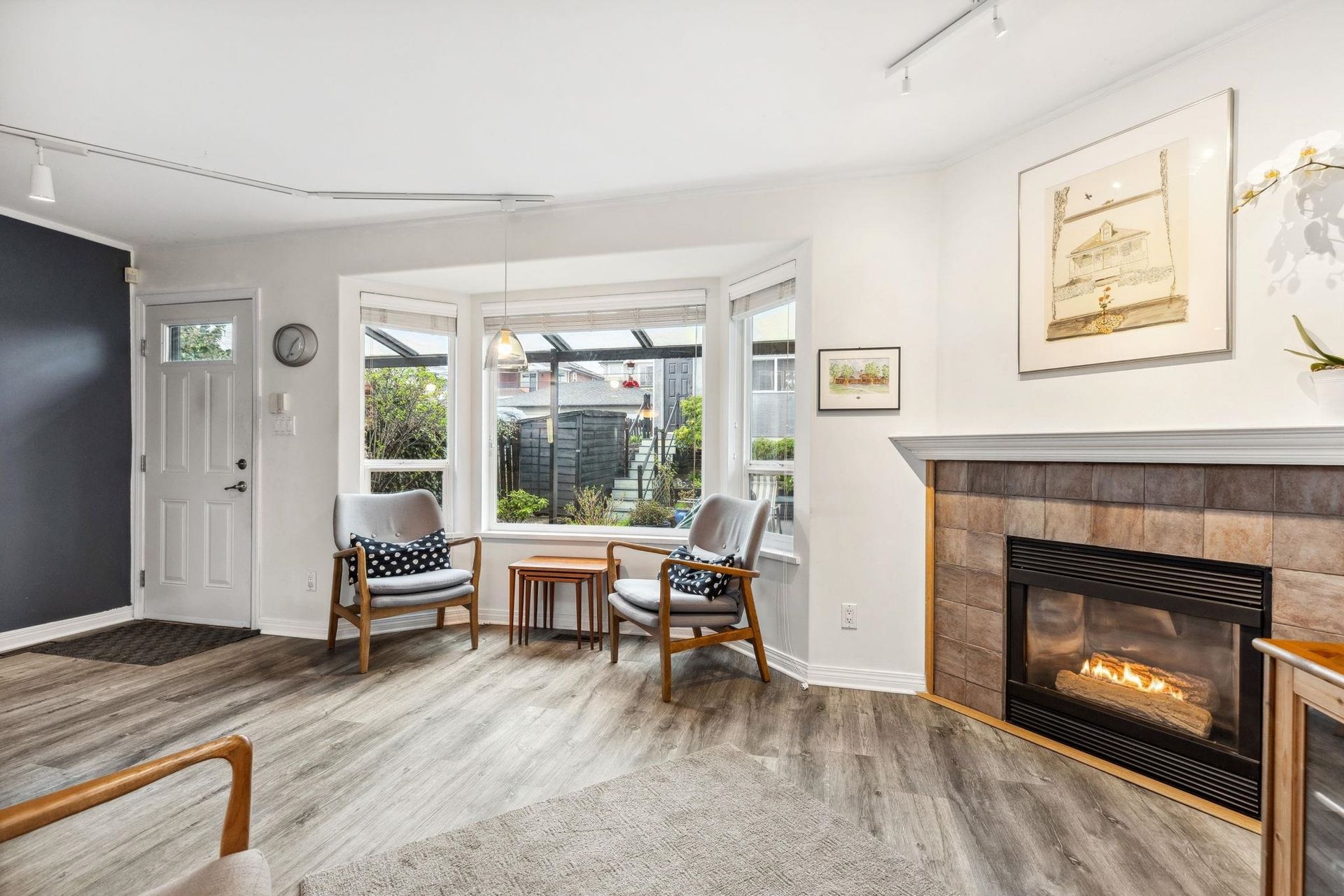 366-e-5th-street-lower-lonsdale-north-vancouver-11 at 366 E 5th Street, Lower Lonsdale, North Vancouver