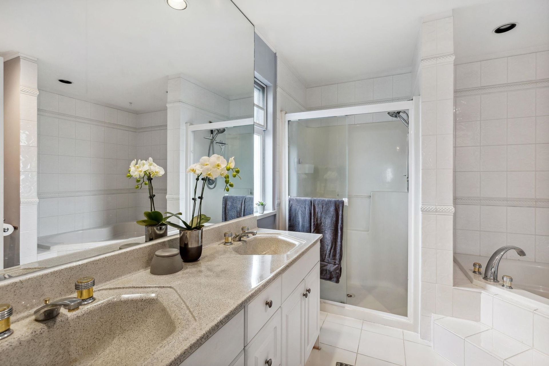 366-e-5th-street-lower-lonsdale-north-vancouver-15 at 366 E 5th Street, Lower Lonsdale, North Vancouver