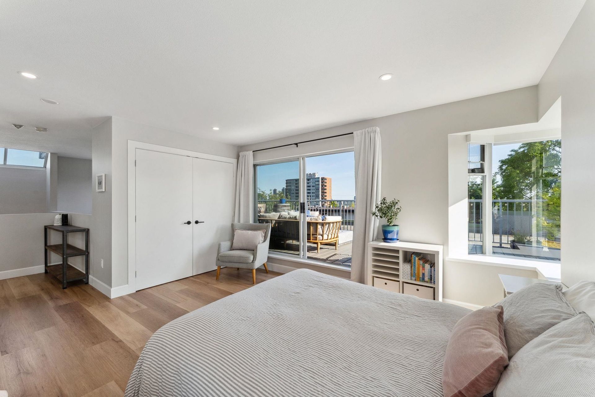 3861-albert-street-vancouver-heights-burnaby-north-12 at 204 - 3861 Albert Street, Vancouver Heights, Burnaby North