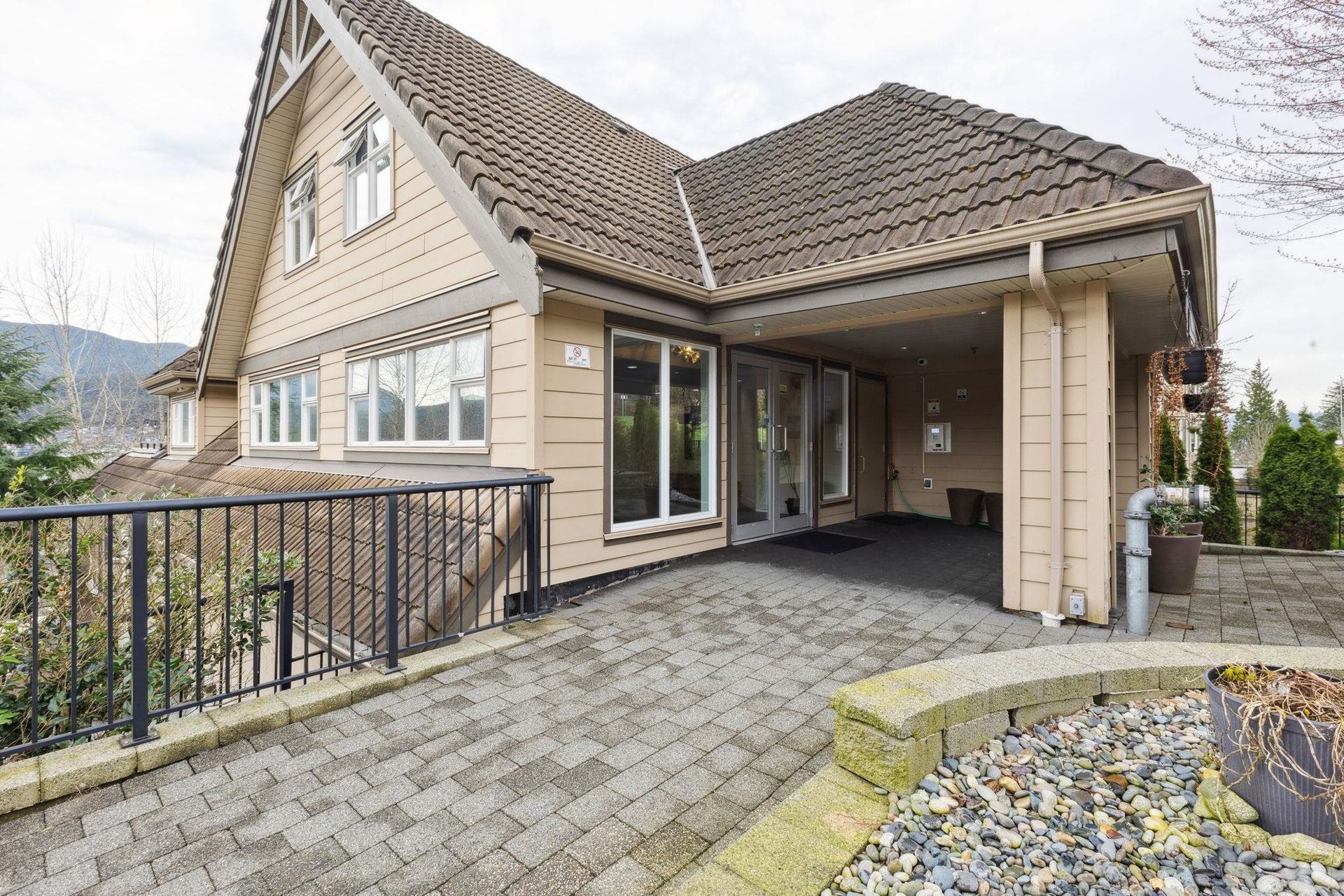 160-shoreline-circle-college-park-pm-port-moody-21 at 310 - 160 Shoreline Circle, College Park PM, Port Moody