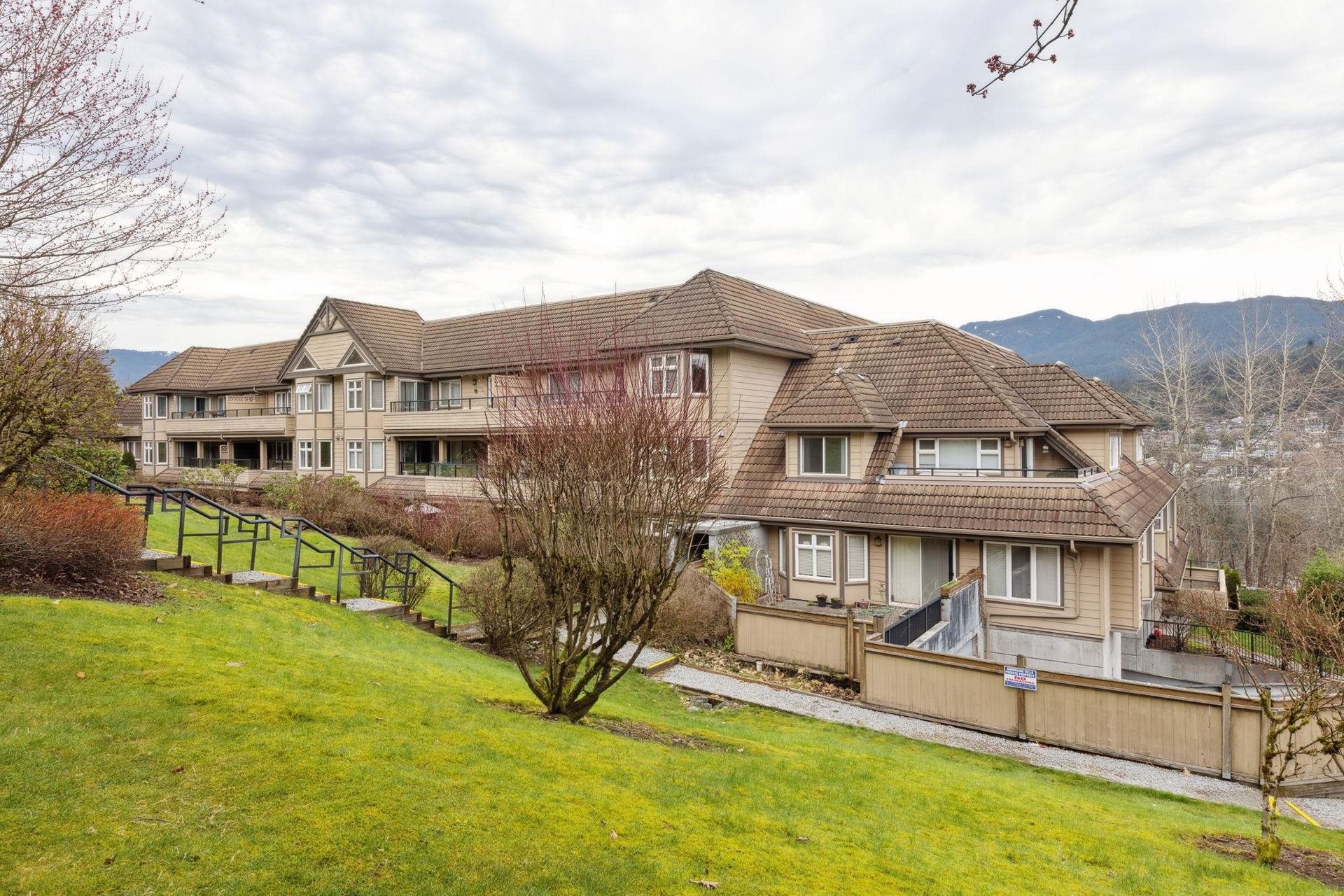 160-shoreline-circle-college-park-pm-port-moody-22 at 310 - 160 Shoreline Circle, College Park PM, Port Moody