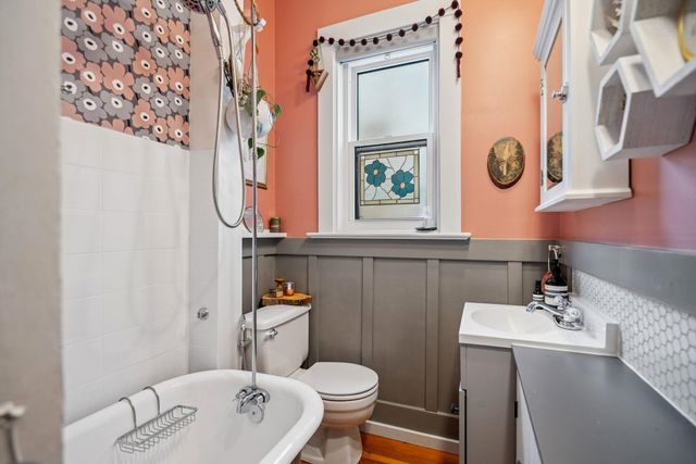 1652-e-33rd-avenue-knight-vancouver-east-24 at 1652 E 33rd Avenue, Knight, Vancouver East