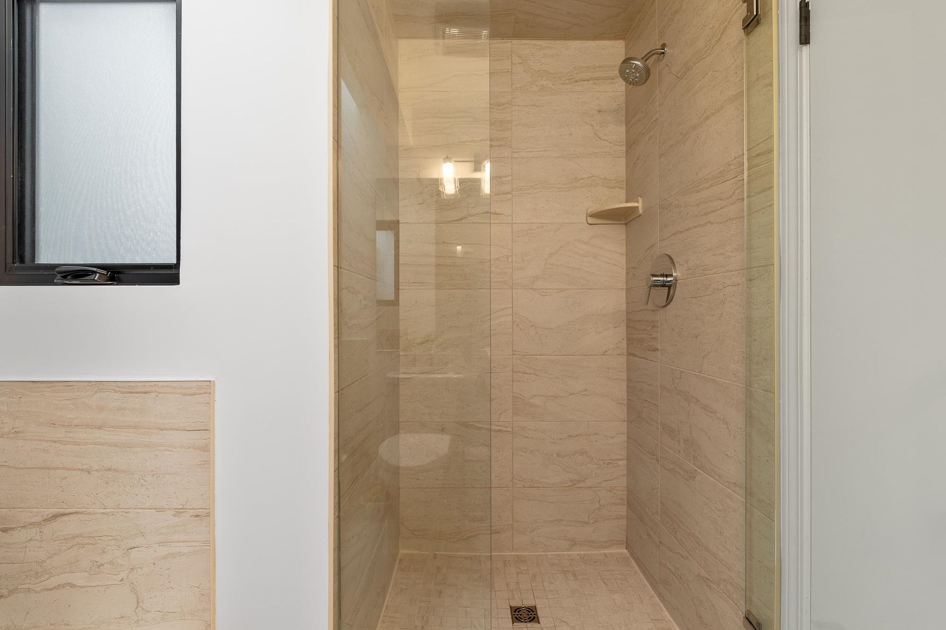 3232-w-5th-avenue-kitsilano-vancouver-west-18 at 3232 W 5th Avenue, Kitsilano, Vancouver West