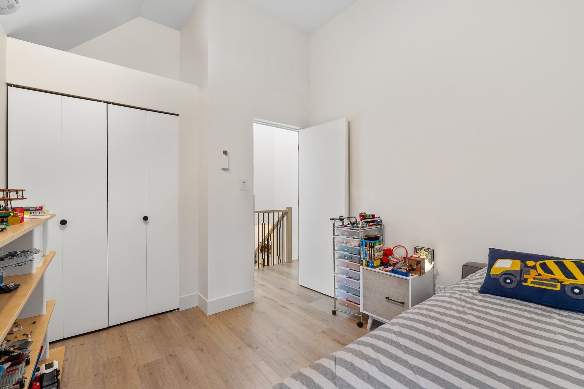 3232-w-5th-avenue-kitsilano-vancouver-west-20 at 3232 W 5th Avenue, Kitsilano, Vancouver West