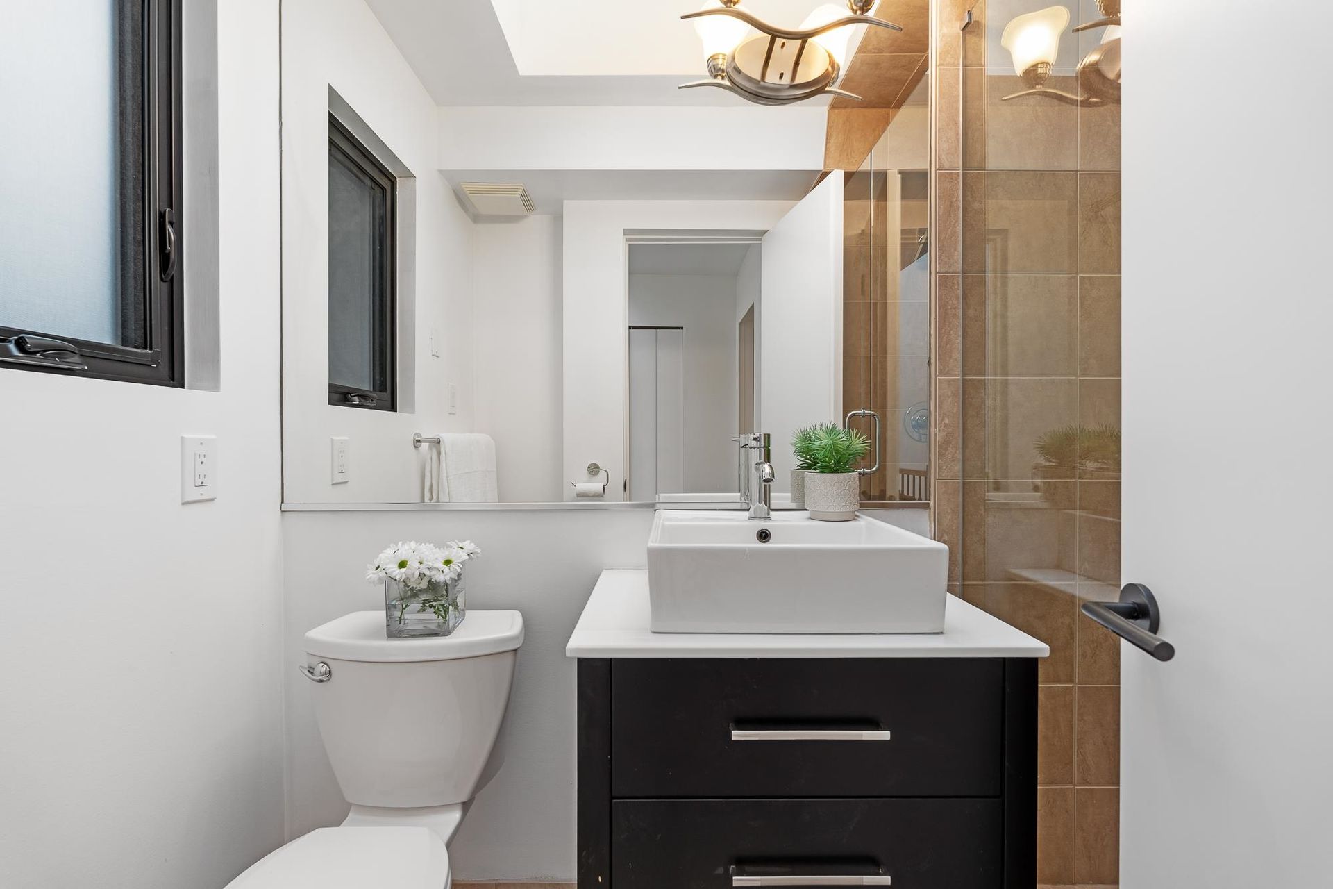 3232-w-5th-avenue-kitsilano-vancouver-west-21 at 3232 W 5th Avenue, Kitsilano, Vancouver West