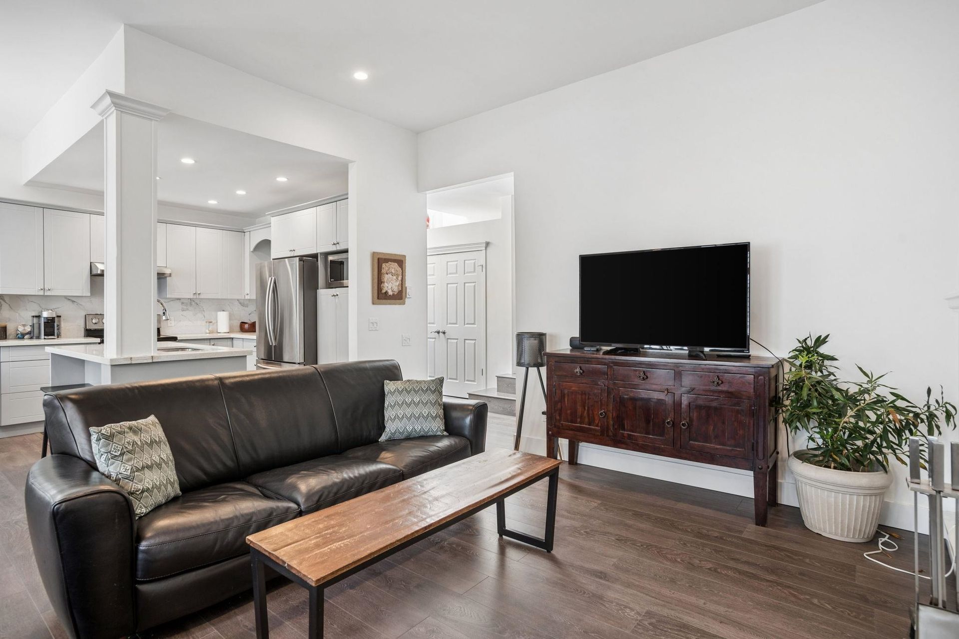 3537-w-5th-avenue-kitsilano-vancouver-west-06 at 3537 W 5th Avenue, Kitsilano, Vancouver West