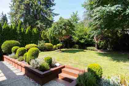 Chamberlain | Lynn Valley | Family Home | Double Cul de Sac | Kid & Pet Friendly | Fenced Yard at 1466 Chamberlain Drive, Lynn Valley, North Vancouver