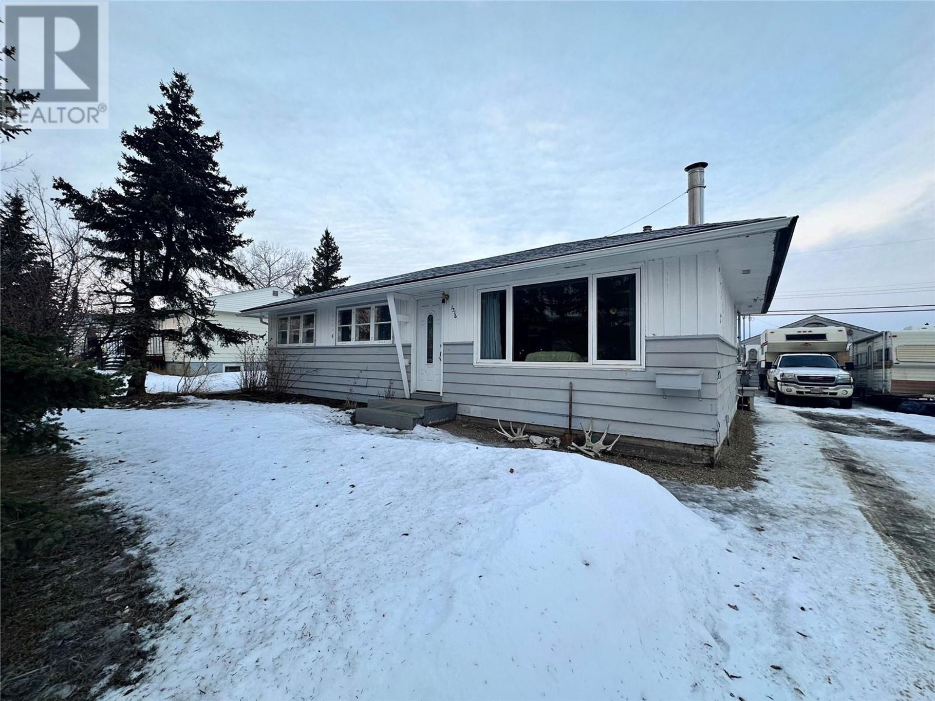 1316 116 Avenue, Dawson Creek  by Jessica Kulla Personal Real Estate Corp 1316 116 Avenue, Dawson Creek