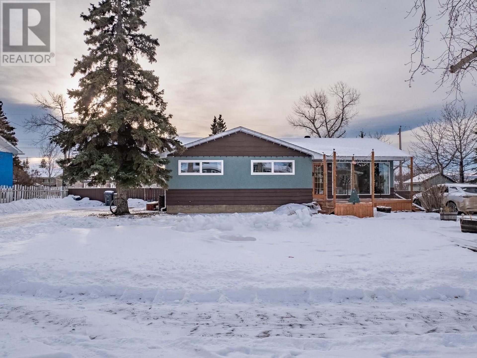 1717 90 Avenue, Dawson Creek  by Jessica Kulla Personal Real Estate Corp 1717 90 Avenue, Dawson Creek
