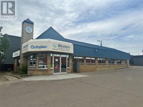 1020-104-avenue-dawson-creek-dawson-creek-01 at 1020 104 Avenue, Dawson Creek