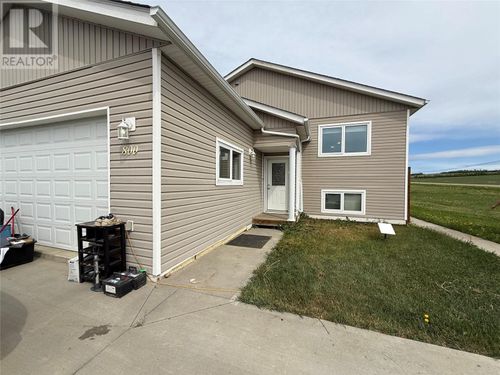 800-88-avenue-dawson-creek-dawson-creek-01 at 800 88 Avenue, Dawson Creek