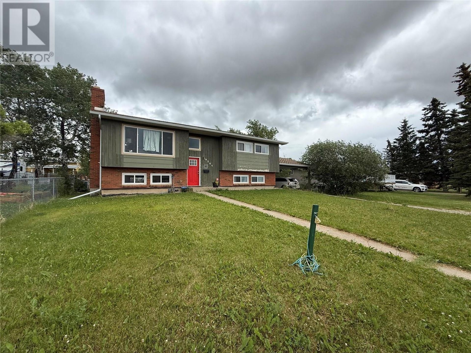 9304 9 Street, Dawson Creek 