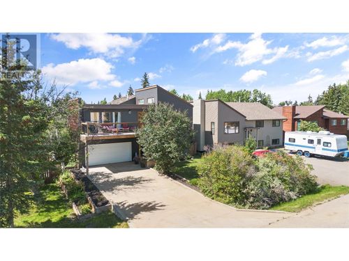 9913-2-street-dawson-creek-dawson-creek-02 at 9913 2 Street, Dawson Creek