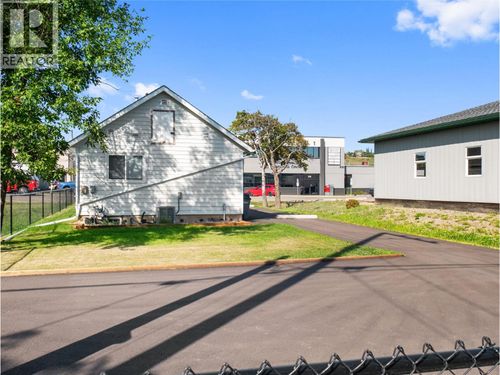 gallery_photo-03 at 833 103 Avenue, Dawson Creek