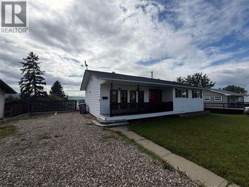 925-cornwall-crescent-dawson-creek-dawson-creek-01 at 925 Cornwall Crescent, Dawson Creek