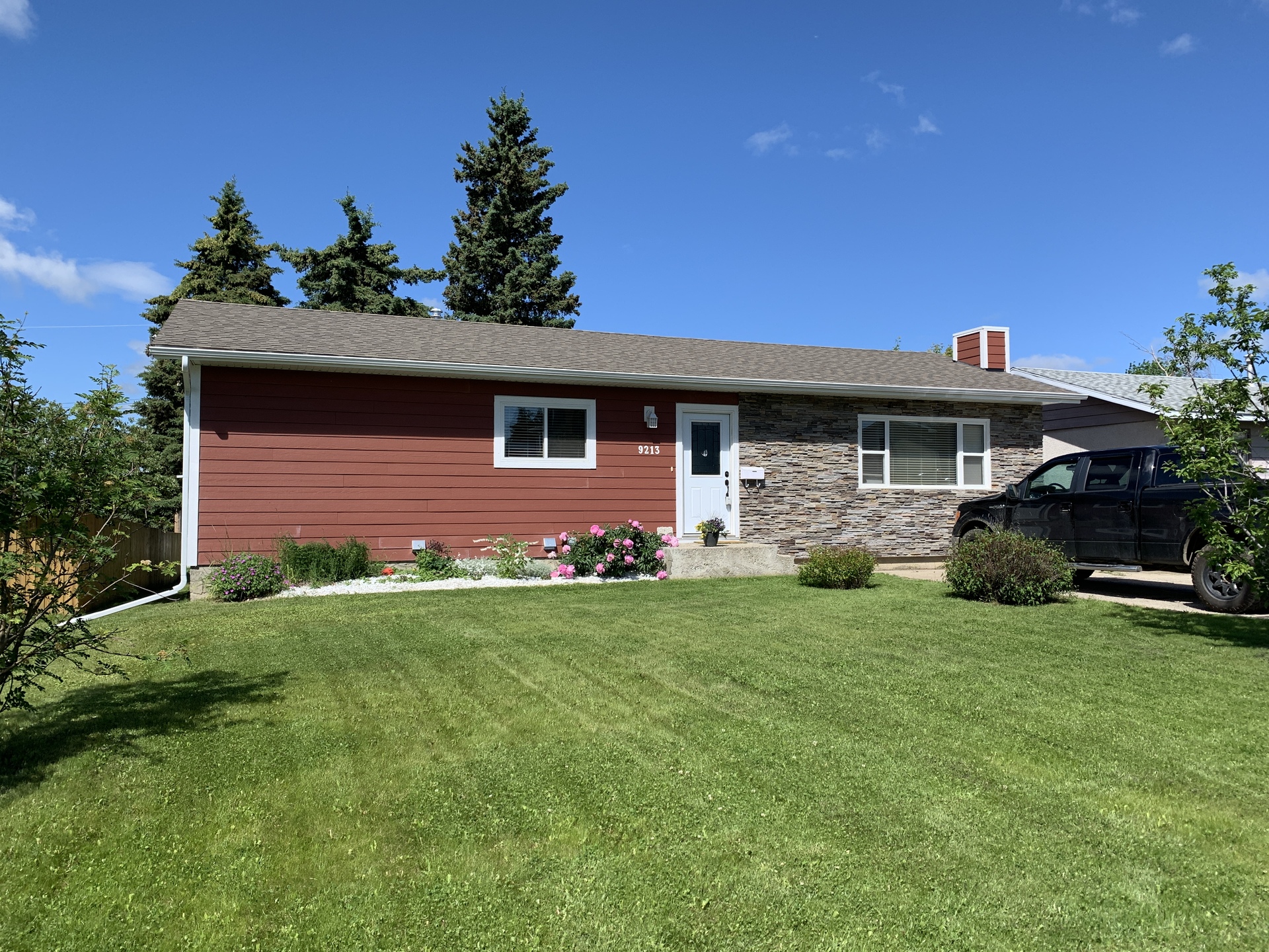 9213 6 Street, Dawson Creek  by Jessica Kulla Personal Real Estate Corp 9213 6 Street, Dawson Creek