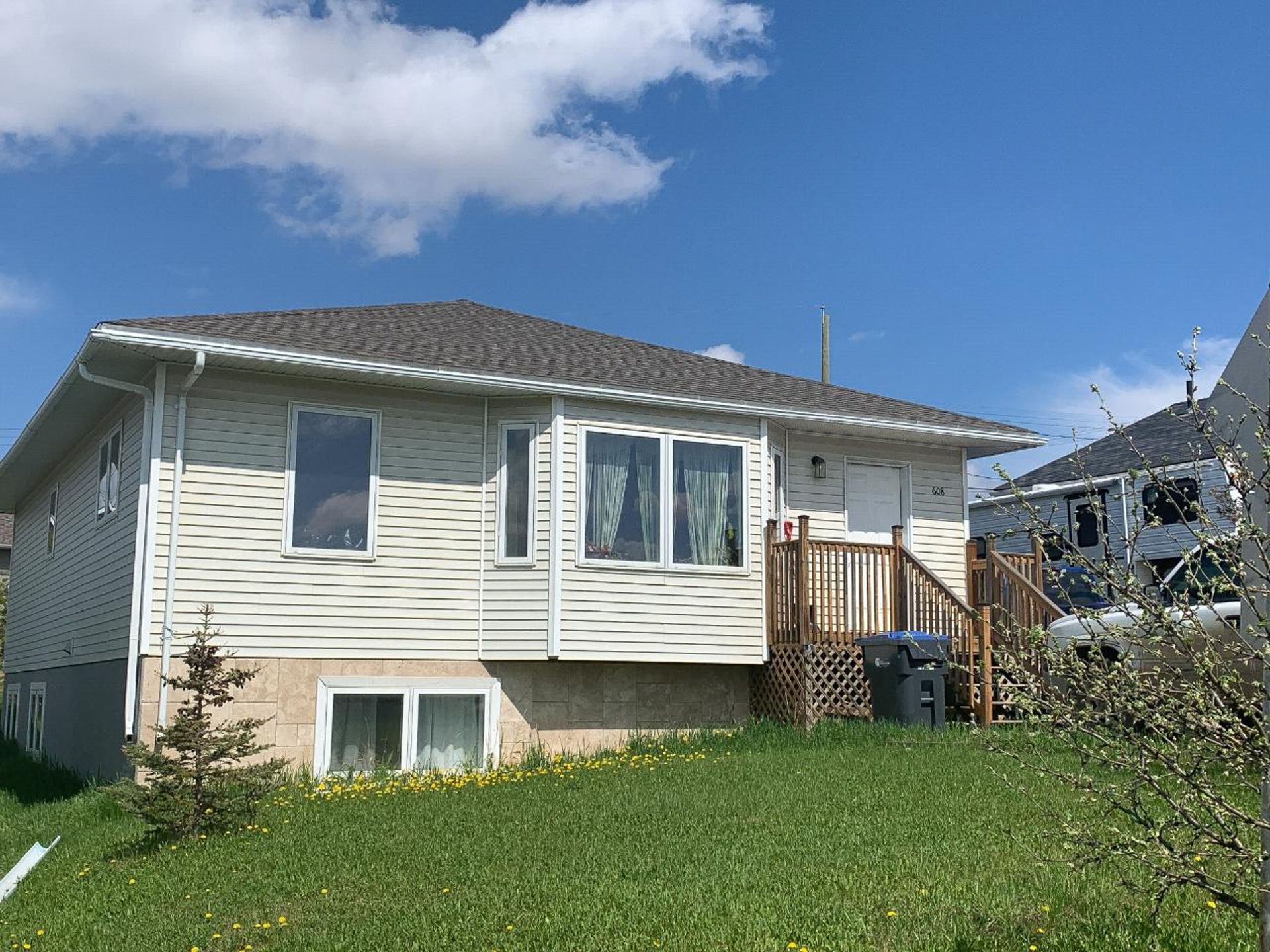 608 99 Avenue, Dawson Creek 