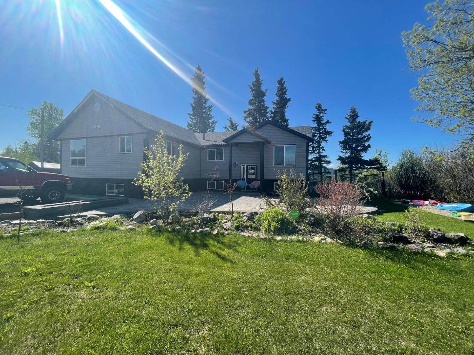 607 404 Avenue, Dawson Creek  by Jessica Kulla Personal Real Estate Corp 607 404 Avenue, Dawson Creek