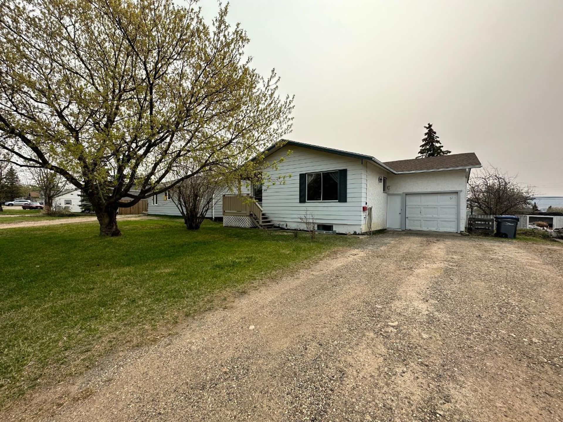 1317 95 Avenue, Dawson Creek  by Jessica Kulla Personal Real Estate Corp 1317 95 Avenue, Dawson Creek
