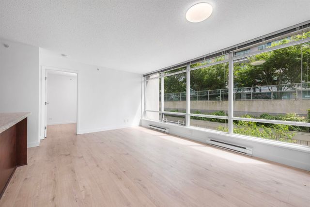 8280-lansdowne-road-brighouse-richmond-08 at 511 - 8280 Lansdowne Road, Brighouse, Richmond