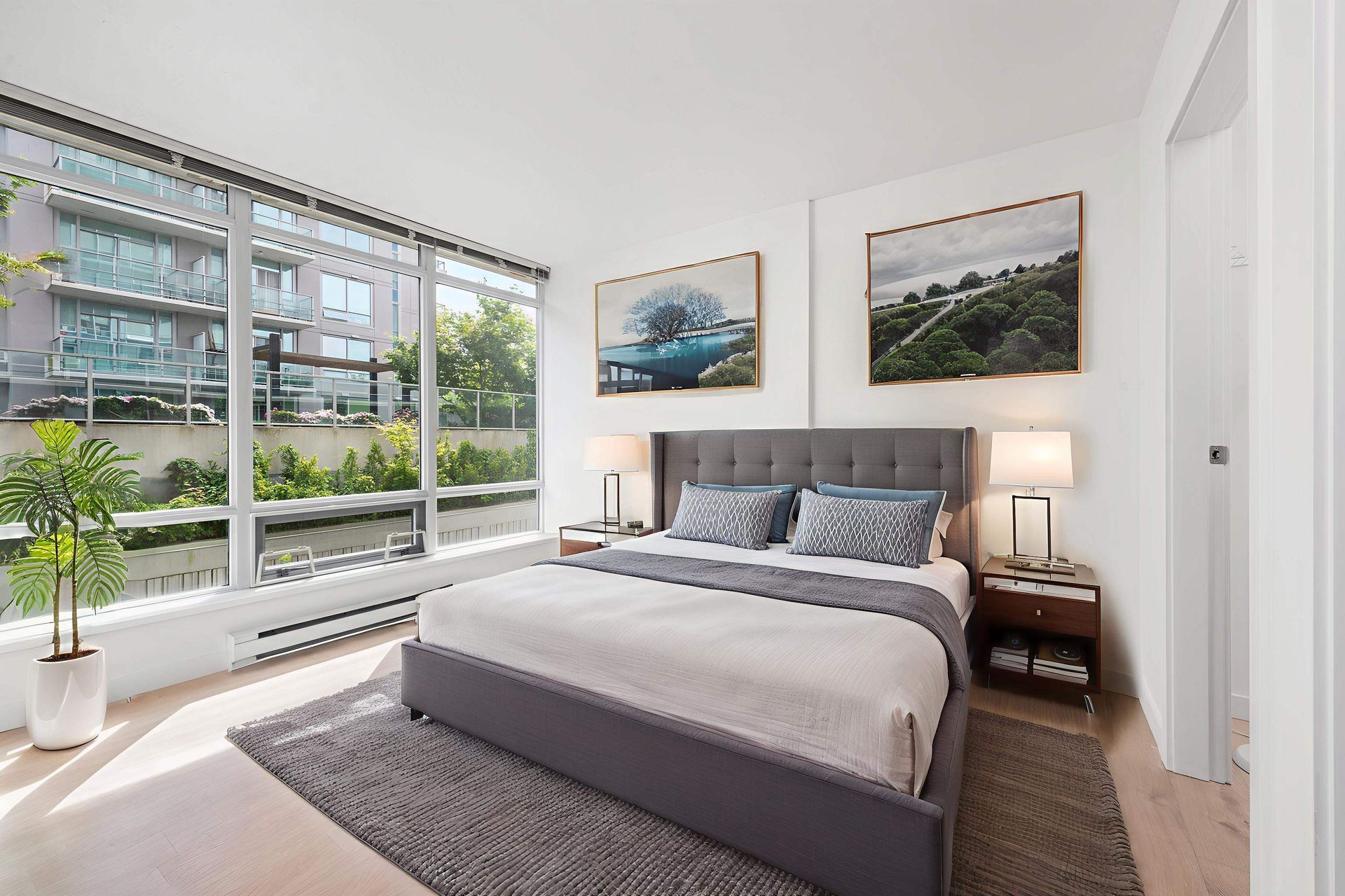 511 - 8280 Lansdowne Road photo