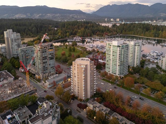 1788-w-georgia-street-west-end-vw-vancouver-west-37 at 201 - 1788 W Georgia Street, West End VW, Vancouver West