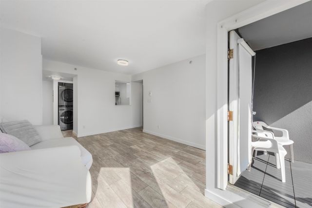 811-helmcken-street-downtown-vw-vancouver-west-15 at 1401 - 811 Helmcken Street, Downtown VW, Vancouver West