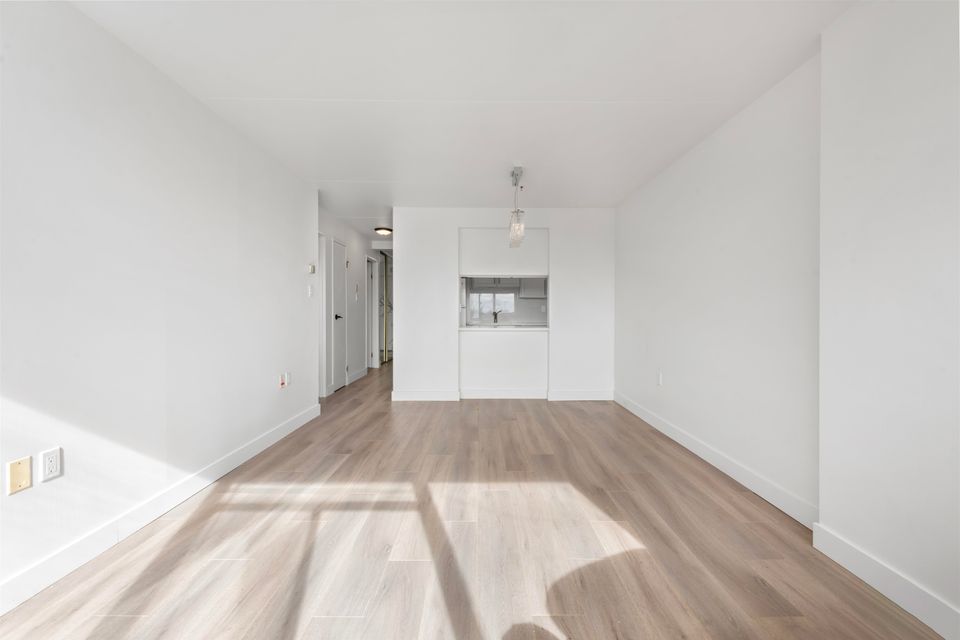 808 - 6651 Minoru Boulevard4