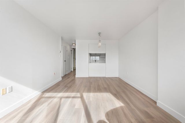 6651-minoru-boulevard-brighouse-richmond-05 at 808 - 6651 Minoru Boulevard, Brighouse, Richmond