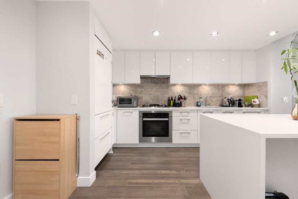 1303 - 5410 Shortcut Road4