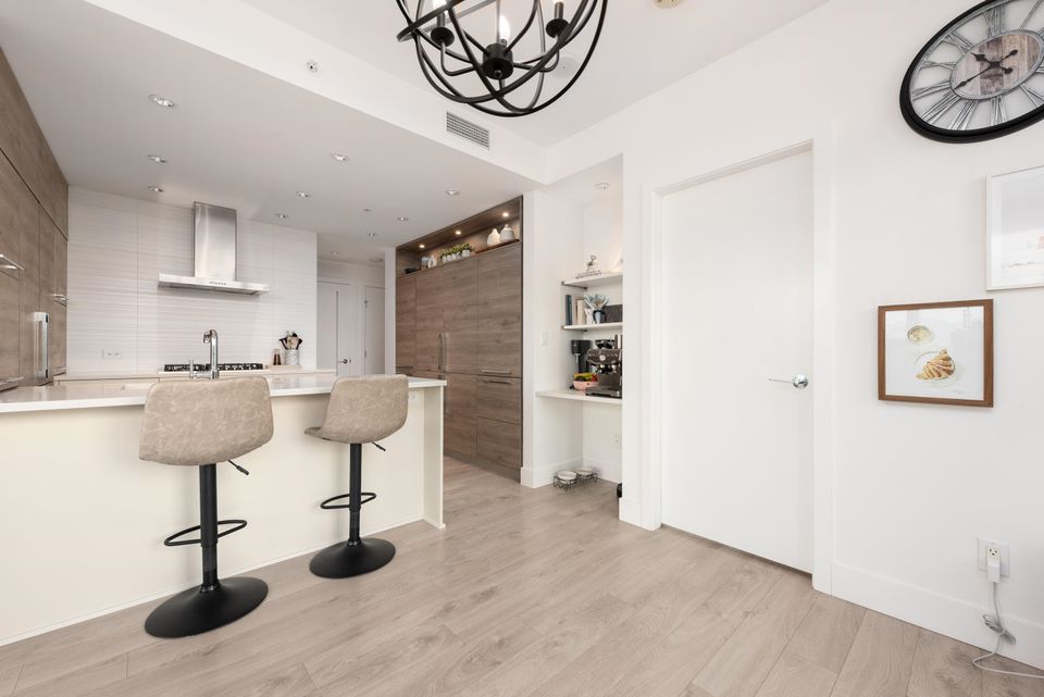 1110 - 7358 Edmonds Street1