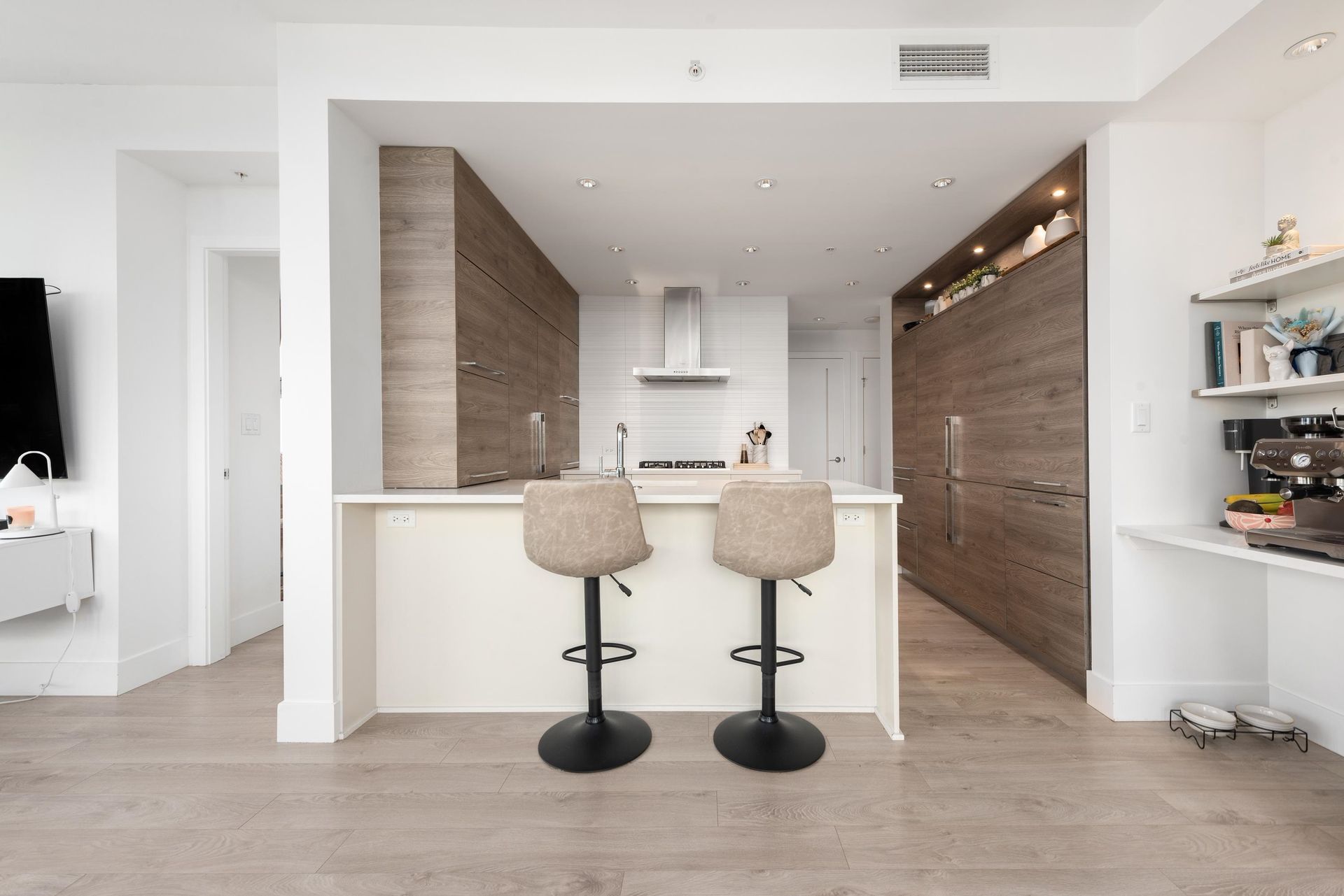 1110 - 7358 Edmonds Street photo