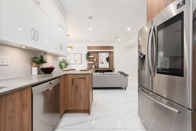 9219-williams-road-saunders-richmond-06 at 4 - 9219 Williams Road, Saunders, Richmond