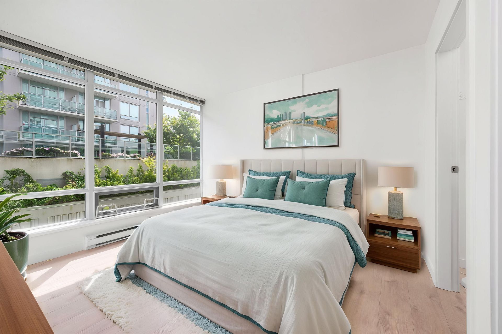 511 - 8280 Lansdowne Road photo